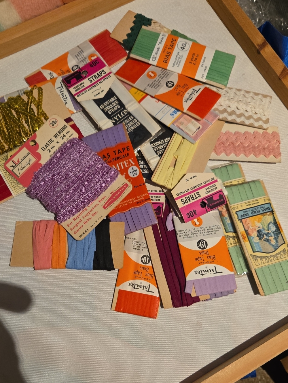 Vintage Trim and Bias Tape Pack - Assorted Colors